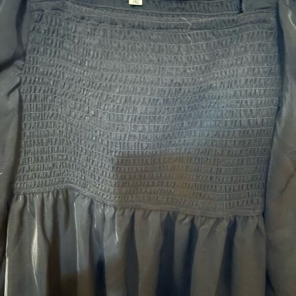 Adorable Girls Black Dress - Tween Dressy Dress, Puffy sleeves,- Size 10 - Picture 2 of 6